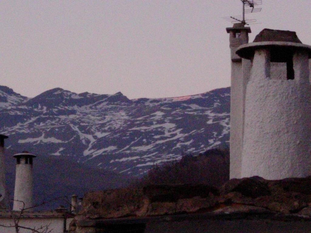 La Ermita Del Poqueira Apartment Bubion Ruang foto